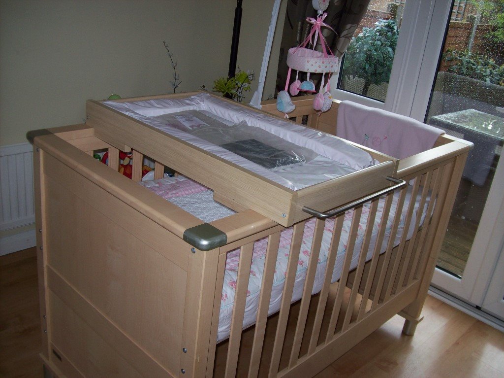 gliding crib mattress